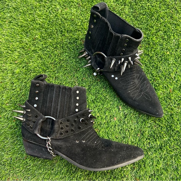 YRU- Black Cowboy Laso Spiked Booties Size 7 - Picture 3 of 9